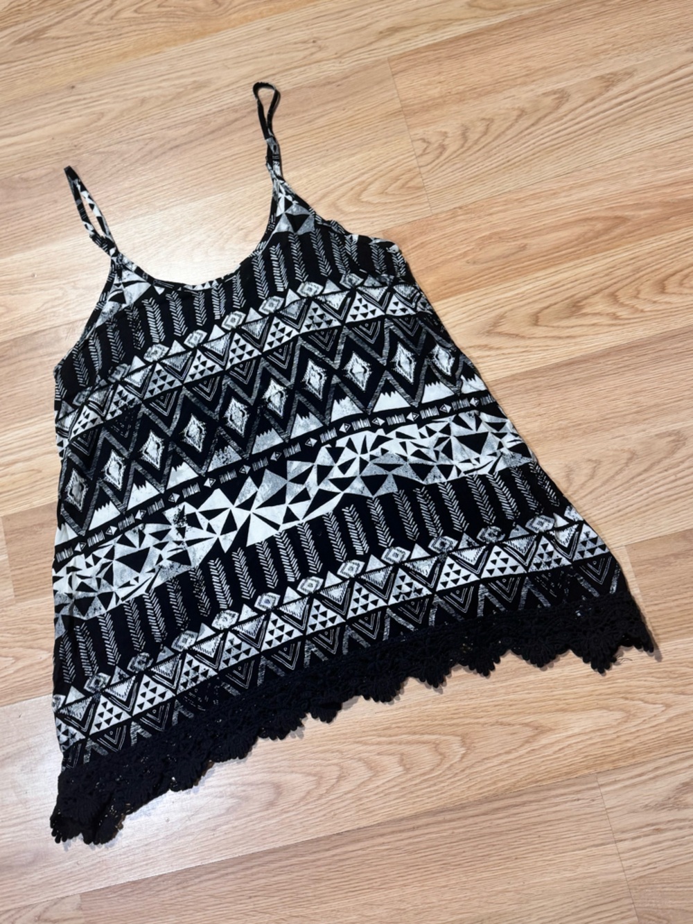 Mossimo Supply Co. | Black and White Patterned Crochet-Trim Tank Top